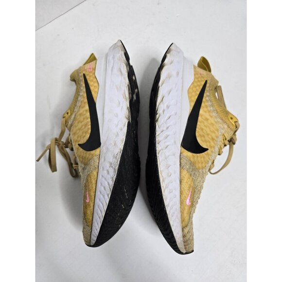 Nike Women's React Infinity Run Flyknit 3 Wheat Gold Sneaker  size 9.5 - Picture 7 of 16